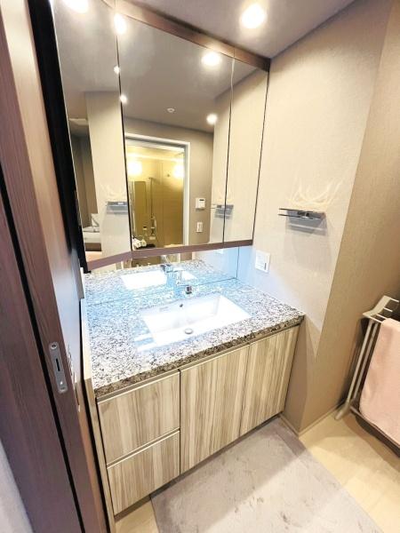 �_�ސ쌧���l�s��q��X6���ڂ̒��Ã}���V�����̐��ʑ�E���ʏ�