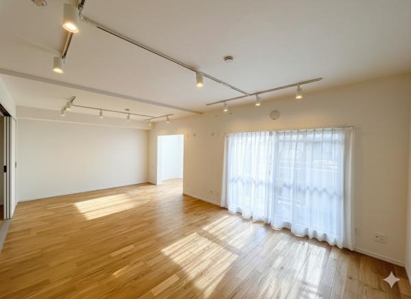 �_�ސ쌧������s����1���ڂ̒��Ã}���V�����̃��r���O