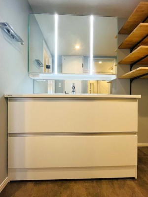 �_�ސ쌧������s����1���ڂ̒��Ã}���V�����̐��ʑ�E���ʏ�