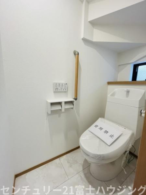 �_�ސ쌧������s����4���ڂ̐V�z��ˌ��Ẵg�C��