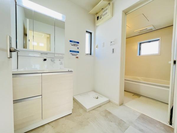 �_�ސ쌧������s���c1���ڂ̒��È�ˌ��Ă̐��ʑ�E���ʏ�