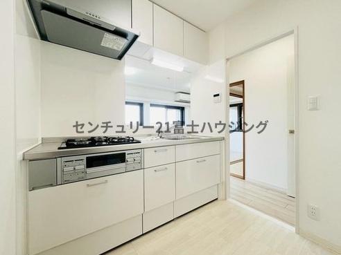 �_�ސ쌧����s���3���ڂ̒��Ã}���V�����̃L�b�`��