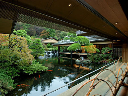 �_�ސ쌧����s���3���ڂ̒��Ã}���V�����̎��ӊ�