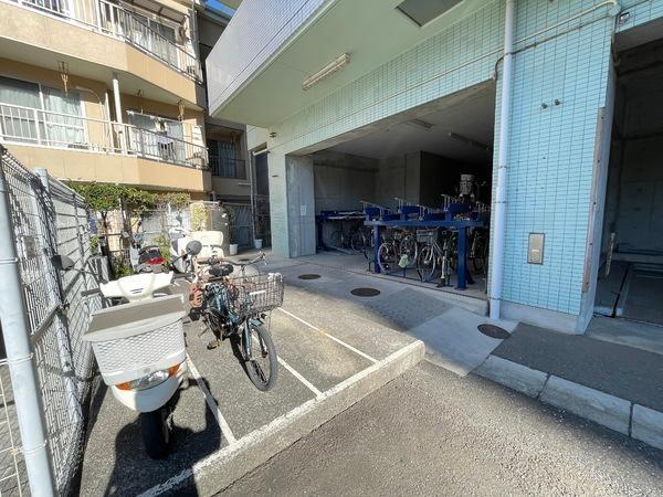 �_�ސ쌧����s����̒��Ã}���V�����̂��̑����p��