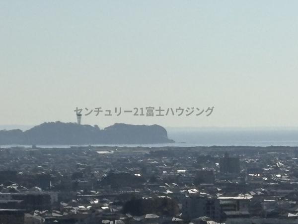 �_�ސ쌧������s�Ï��̒��Ã}���V�����̏Z�˂���̒��]�ʐ^