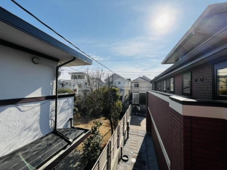 �_�ސ쌧������s�l�|3���ڂ̐V�z��ˌ��Ă̏Z�˂���̒��]�ʐ^