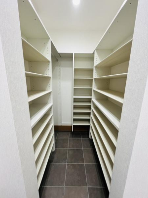 �_�ސ쌧������s�l�|3���ڂ̐V�z��ˌ��Ă̎��[