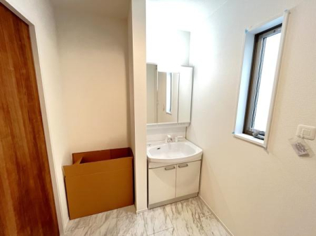 �_�ސ쌧������s�����u2���ڂ̐V�z��ˌ��Ă̐��ʑ�E���ʏ�