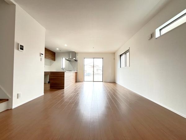 �_�ސ쌧������s�����u2���ڂ̐V�z��ˌ��Ẵ��r���O