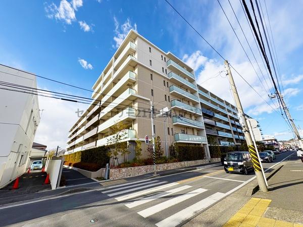 �_�ސ쌧������s�߂���̒��Ã}���V�����̌��n�O�ώʐ^