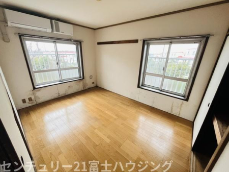 �_�ސ쌧����s���̒��Ã}���V�����̐Q��