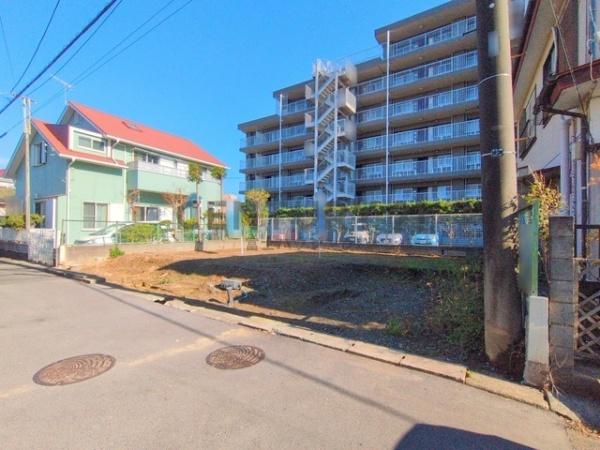 �_�ސ쌧������s��̓y�n�̑O�ʓ��H�܂ތ��n�ʐ^