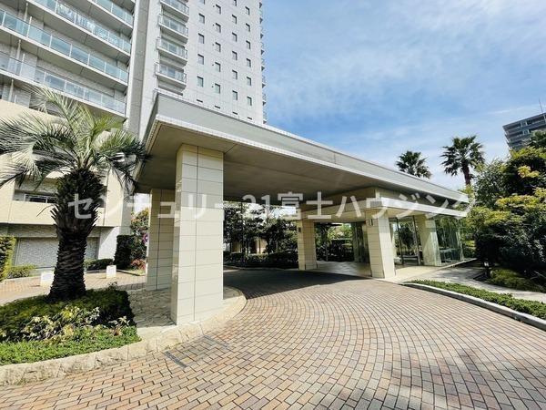 �_�ސ쌧������s��̒��Ã}���V�����̃G���g�����X