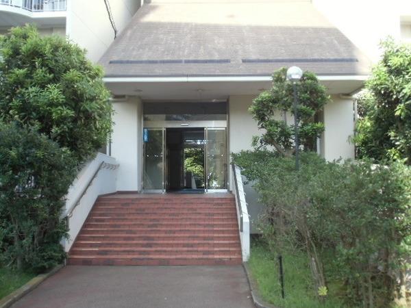 �_�ސ쌧���q�s���{�̒��Ã}���V�����̃G���g�����X