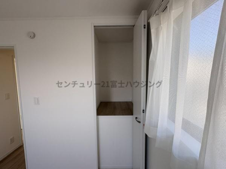 �_�ސ쌧������s������2���ڂ̐V�z��ˌ��Ă̎��[