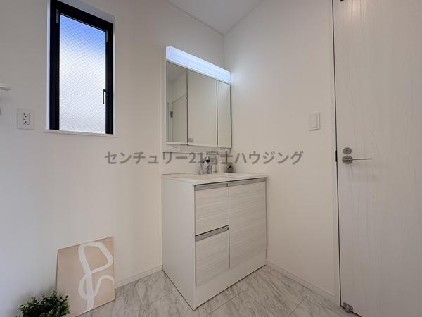 �_�ސ쌧������s������2���ڂ̐V�z��ˌ��Ă̐��ʑ�E���ʏ�