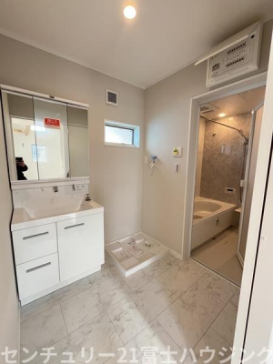 �_�ސ쌧������s����5���ڂ̐V�z��ˌ��Ă̐��ʑ�E���ʏ�