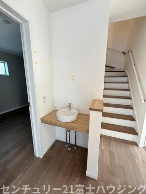 �_�ސ쌧������s����5���ڂ̐V�z��ˌ��Ă̐��ʑ�E���ʏ�