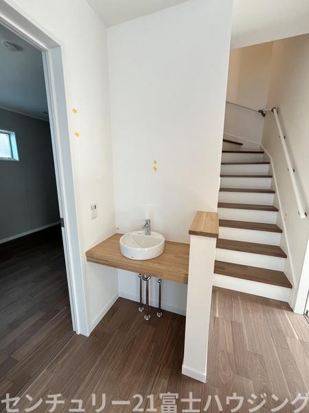 �_�ސ쌧������s����5���ڂ̐V�z��ˌ��Ă̐��ʑ�E���ʏ�