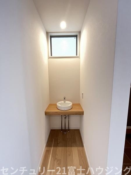 �_�ސ쌧������s����5���ڂ̐V�z��ˌ��Ă̐��ʑ�E���ʏ�