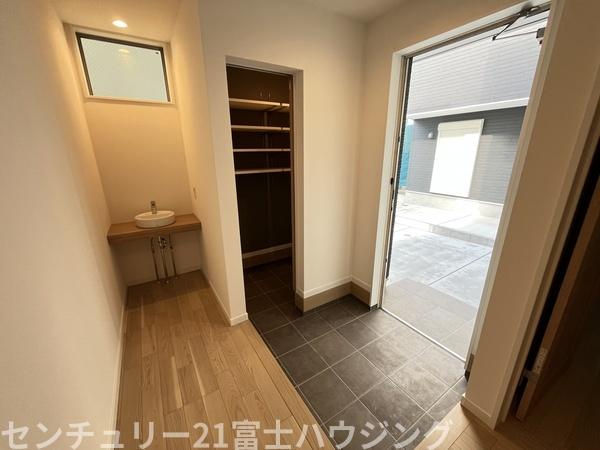 �_�ސ쌧������s����5���ڂ̐V�z��ˌ��Ă̌���