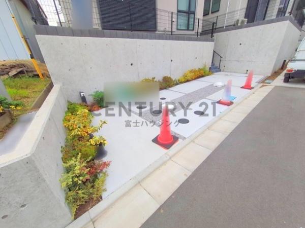 �_�ސ쌧����s���ؑ�1���ڂ̐V�z��ˌ��Ă̒��ԏ�