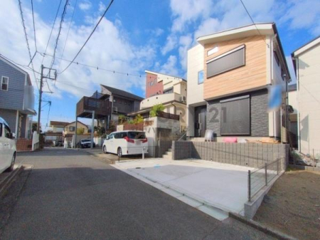 �_�ސ쌧������s���a���̐V�z��ˌ��Ă̑O�ʓ��H�܂ތ��n�ʐ^