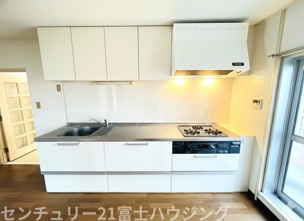 �_�ސ쌧����s���̒��Ã}���V�����̃L�b�`��