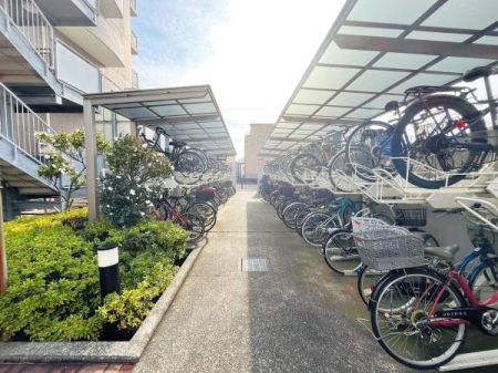 �_�ސ쌧������s���v�ۂ̒��Ã}���V�����̂��̑����p��