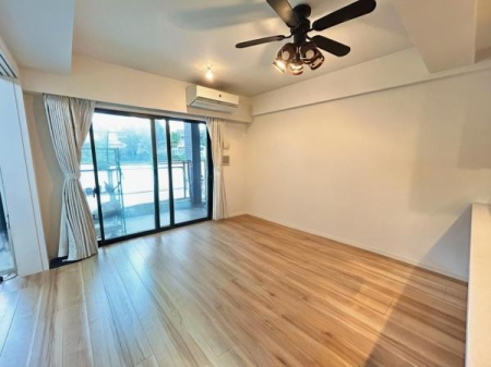 �_�ސ쌧����s�P�s��1���ڂ̒��Ã}���V�����̃��r���O