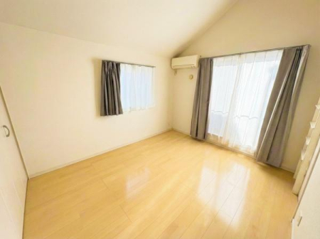 �_�ސ쌧������s���3���ڂ̒��È�ˌ��Ẵ��r���O�ȊO�̋���