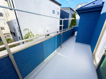 �_�ސ쌧������s���3���ڂ̒��È�ˌ��Ẵo���R�j�[