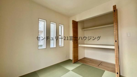 �_�ސ쌧������s�����u2���ڂ̐V�z��ˌ��Ă̘a��