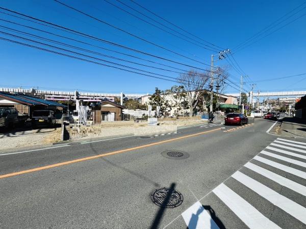 �_�ސ쌧���q�s�����q1���ڂ̐V�z��ˌ��Ă̌��n�O�ώʐ^