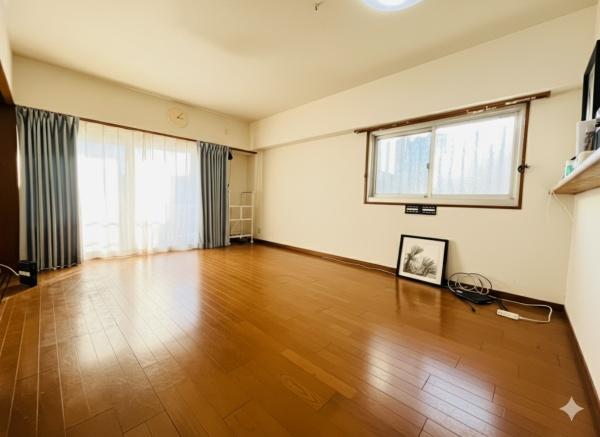 �_�ސ쌧����s�����C��2���� 17-1�̒��Ã}���V�����̃��r���O