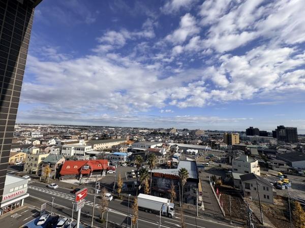 �_�ސ쌧������s���h�̒��Ã}���V�����̏Z�˂���̒��]�ʐ^