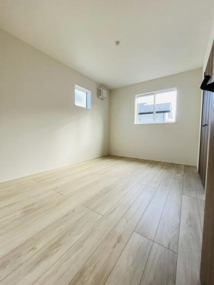 �_�ސ쌧������s�����̐V�z��ˌ��Ă̗m��