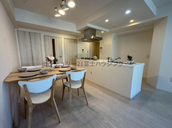 �_�ސ쌧������s���Q1���ڂ̒��Ã}���V�����̃��r���O