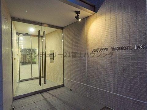 �_�ސ쌧������s���Q1���ڂ̒��Ã}���V�����̃G���g�����X