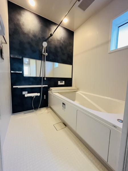 �_�ސ쌧������s�����̐V�z��ˌ��Ă̗���