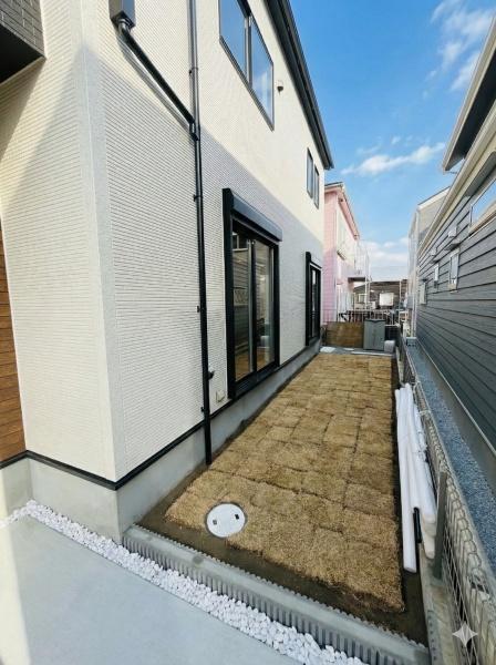 �_�ސ쌧����s�H��5���ڂ̐V�z��ˌ��Ă̒�