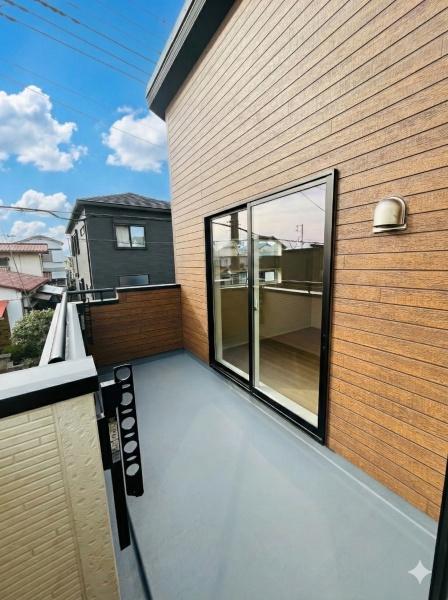 �_�ސ쌧����s�H��5���ڂ̐V�z��ˌ��Ẵo���R�j�[