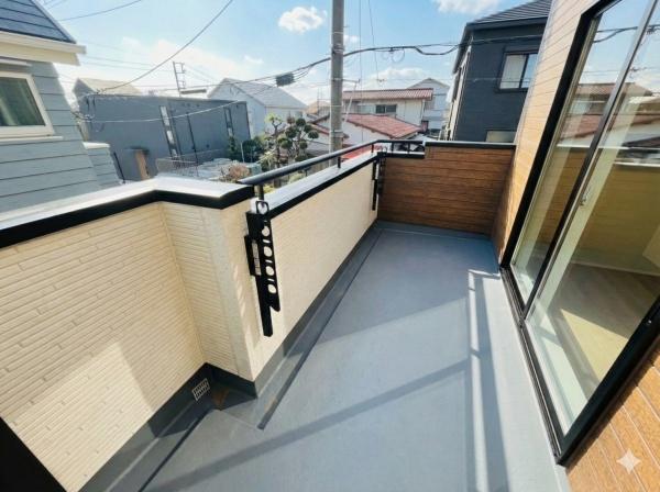 �_�ސ쌧����s�H��5���ڂ̐V�z��ˌ��Ẵo���R�j�[