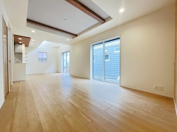 �_�ސ쌧����s�H��5���ڂ̐V�z��ˌ��Ẵ��r���O