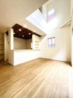 �_�ސ쌧����s�H��5���ڂ̐V�z��ˌ��Ẵ��r���O