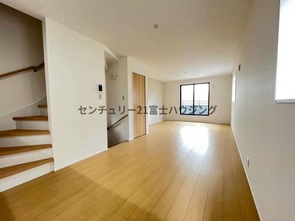 �_�ސ쌧����s�ғ����C��1���ڂ̐V�z��ˌ��Ẵ��r���O