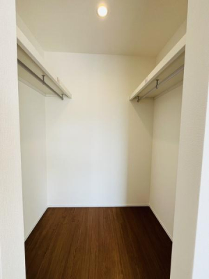 �_�ސ쌧������s�l�V���̐V�z��ˌ��Ă̎��[