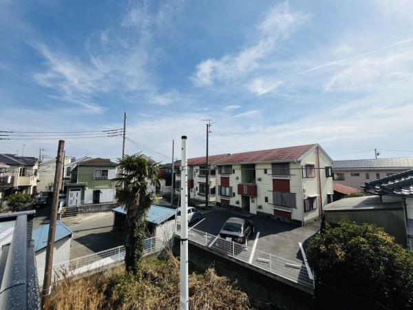 �_�ސ쌧������s�l�V���̐V�z��ˌ��Ă̏Z�˂���̒��]�ʐ^