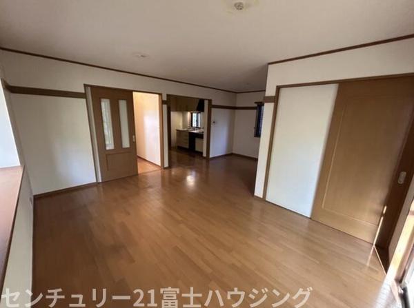 �_�ސ쌧����s�����C��4���ڂ̒��È�ˌ��Ẵ��r���O