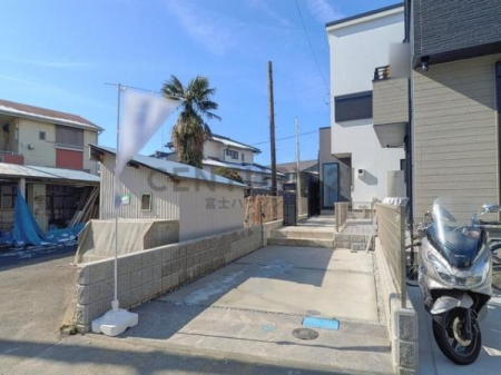 �_�ސ쌧������s�l�V���̐V�z��ˌ��Ẳ摜